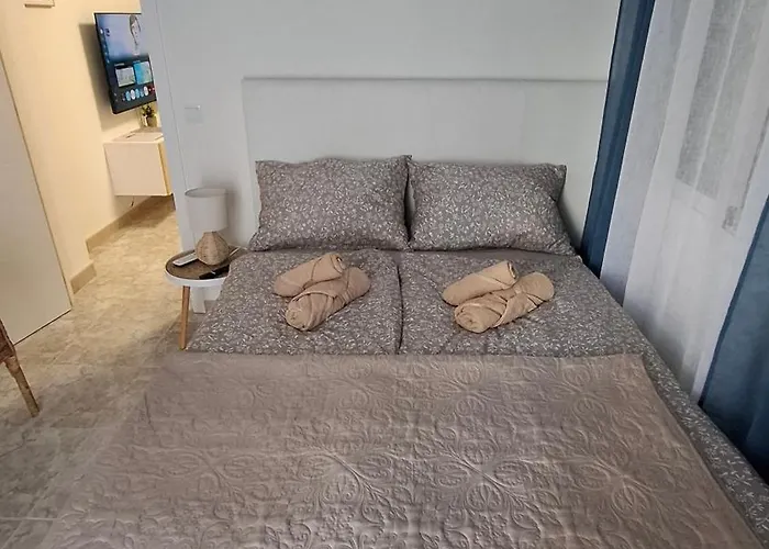 Апартаменты San Lorenzo Uno Apartment Benidorm Old Town Near Levante Beach Бенидорм